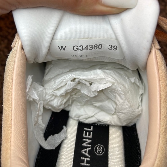 Chanel PINK & Tan 2019 Interlocking CC Logo Sneakers Size 39 - Picture 4 of 7